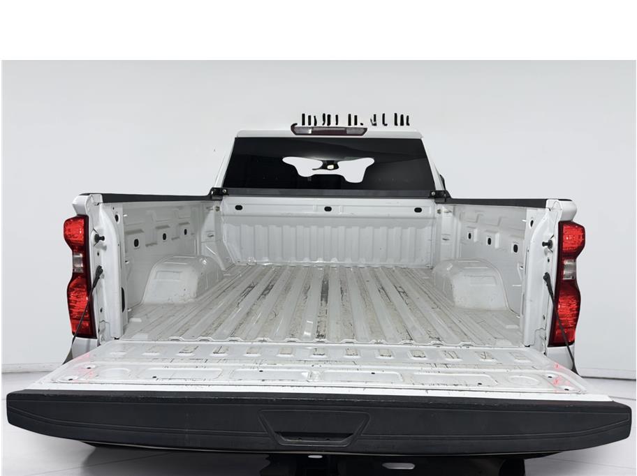 Chevrolet Silverado photo 20