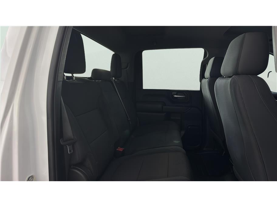 Chevrolet Silverado photo 21
