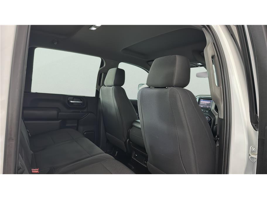 Chevrolet Silverado photo 22