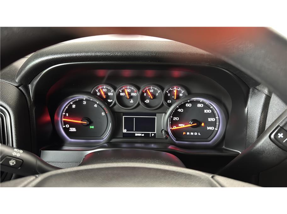 Chevrolet Silverado photo 39