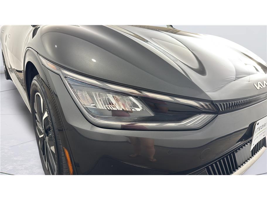 Kia EV6 photo 9