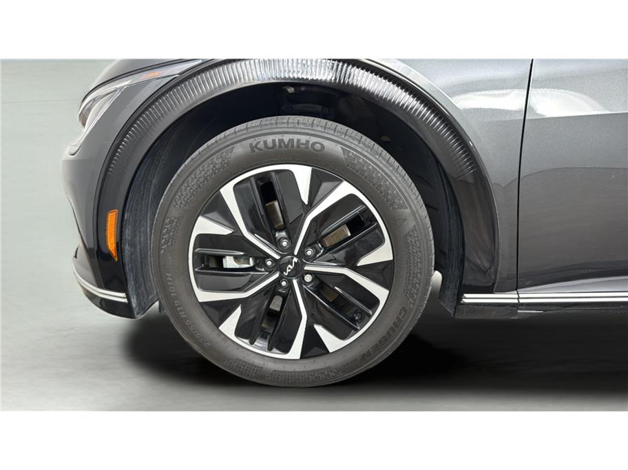 Kia EV6 photo 13