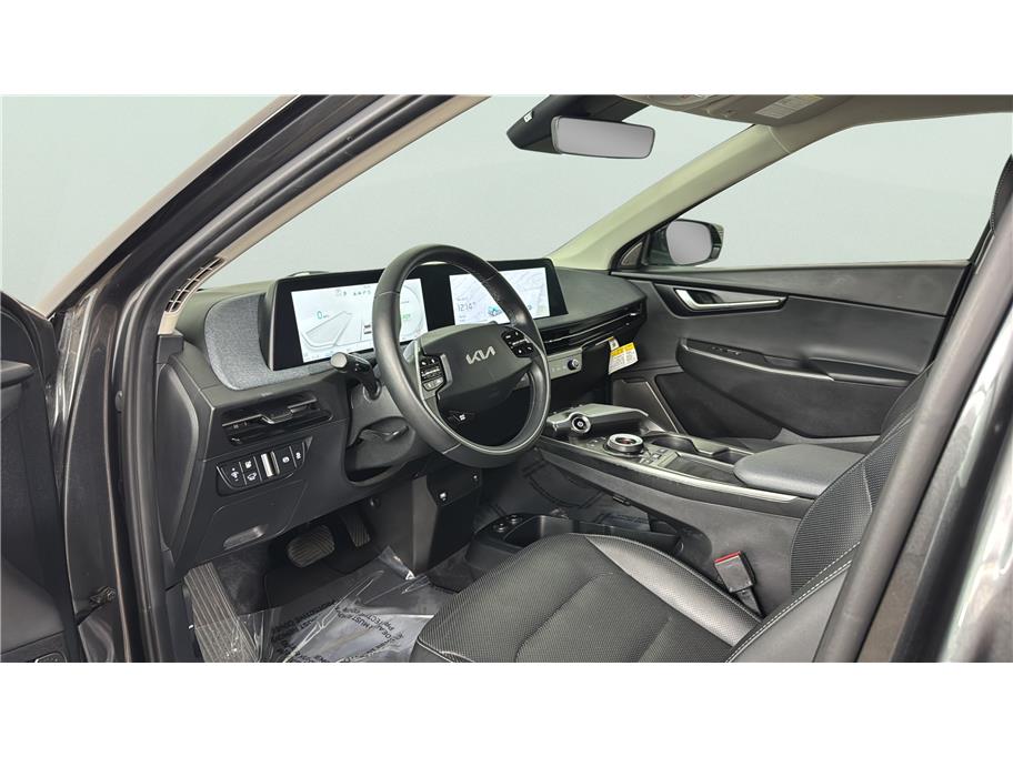 Kia EV6 photo 15