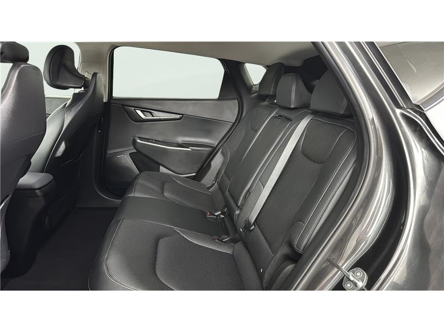 Kia EV6 photo 18
