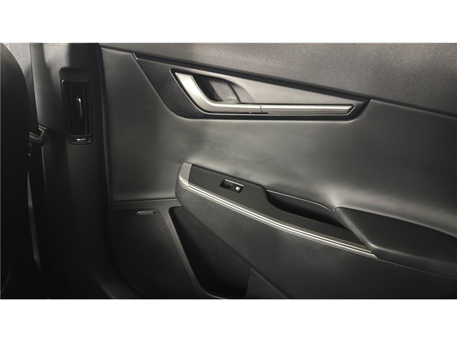 Kia EV6 photo 23