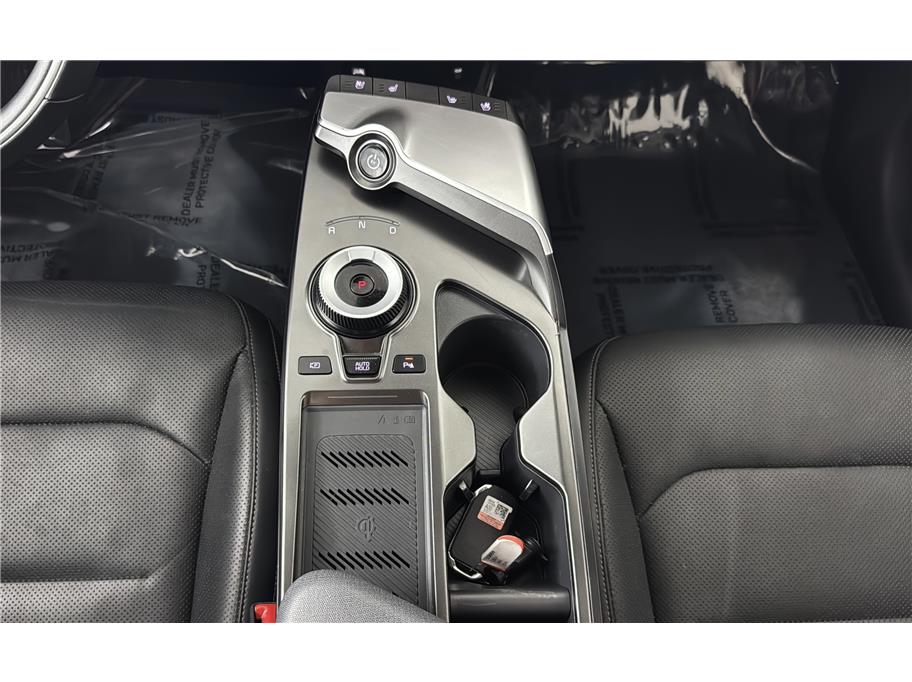 Kia EV6 photo 31