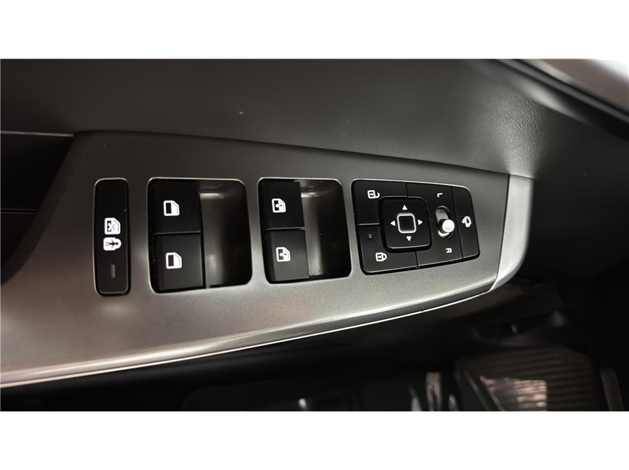 Kia EV6 photo 38