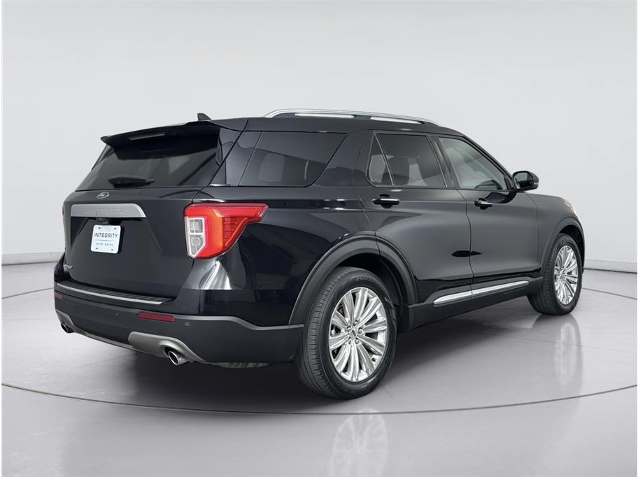 Ford Explorer photo 5