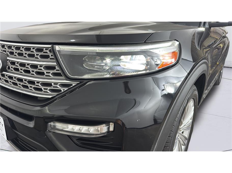 Ford Explorer photo 10
