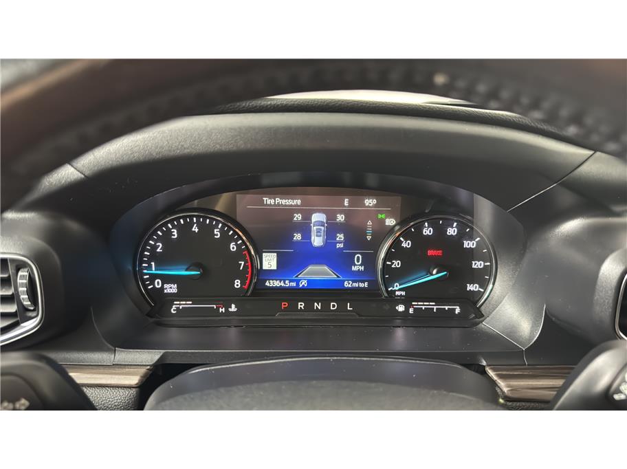 Ford Explorer photo 41