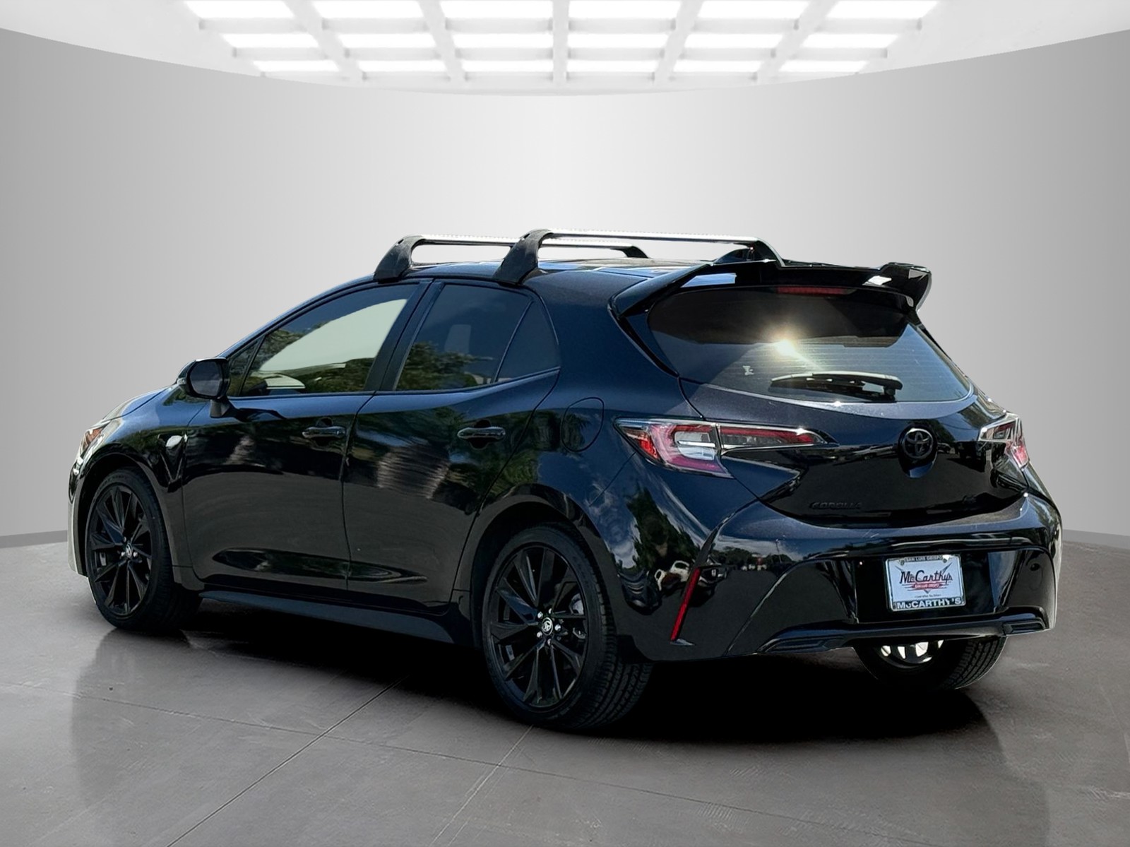 2021 Toyota Corolla Hatchback Nightshade - Photo 3