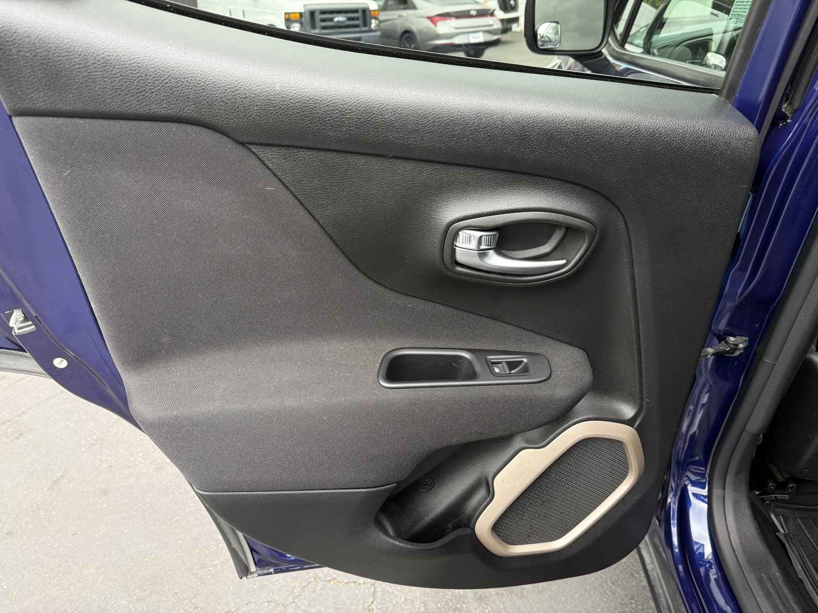 2017 Jeep Renegade Latitude - Photo 17