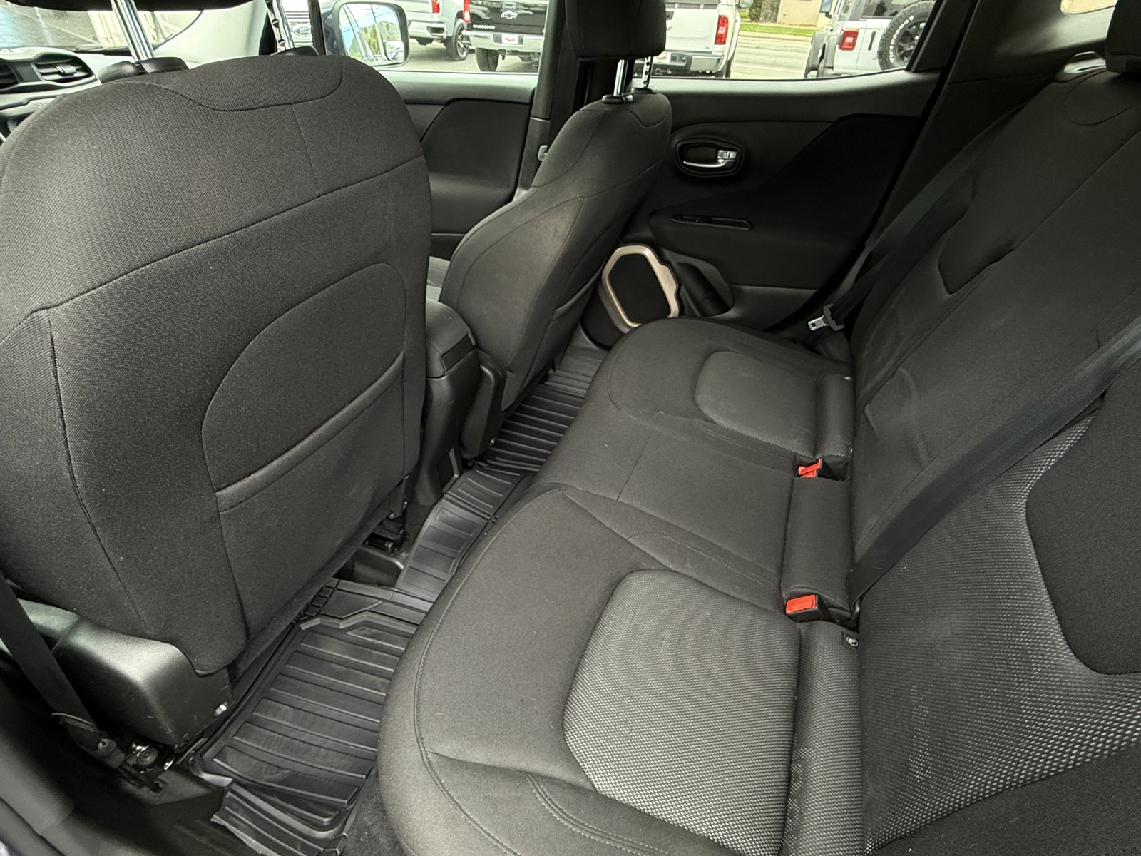 2017 Jeep Renegade Latitude - Photo 18