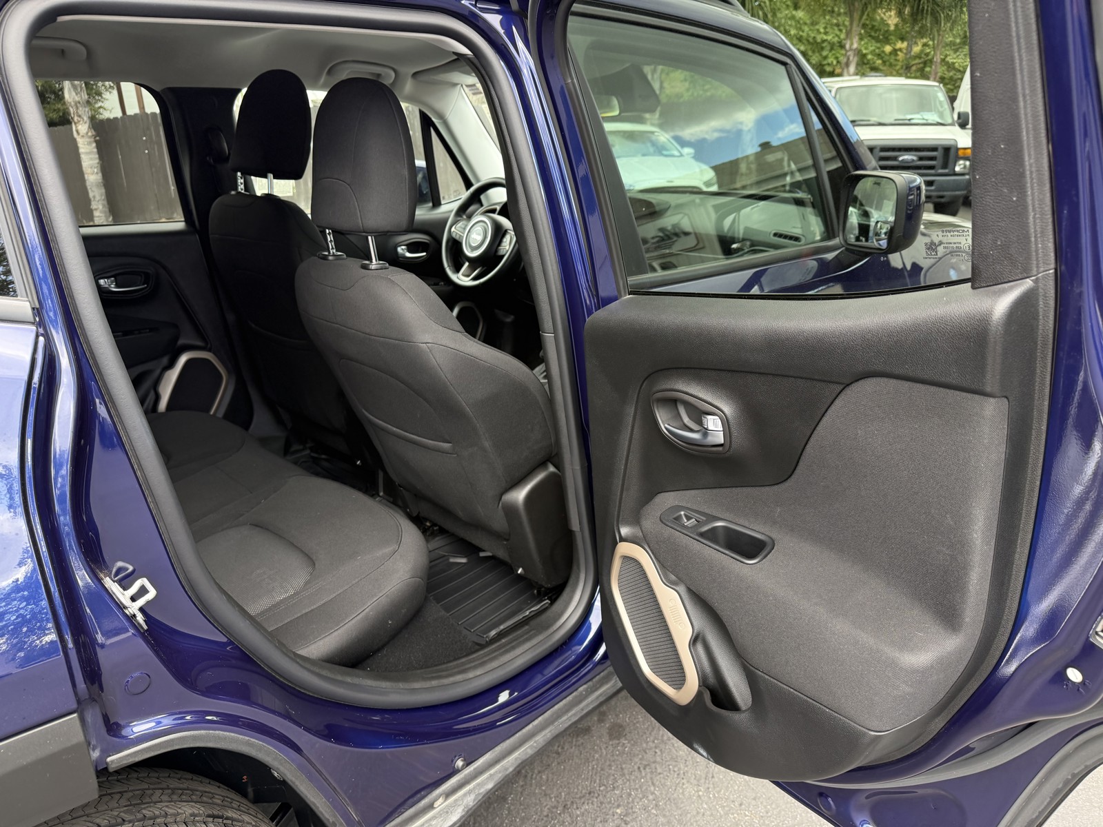 2017 Jeep Renegade Latitude - Photo 19