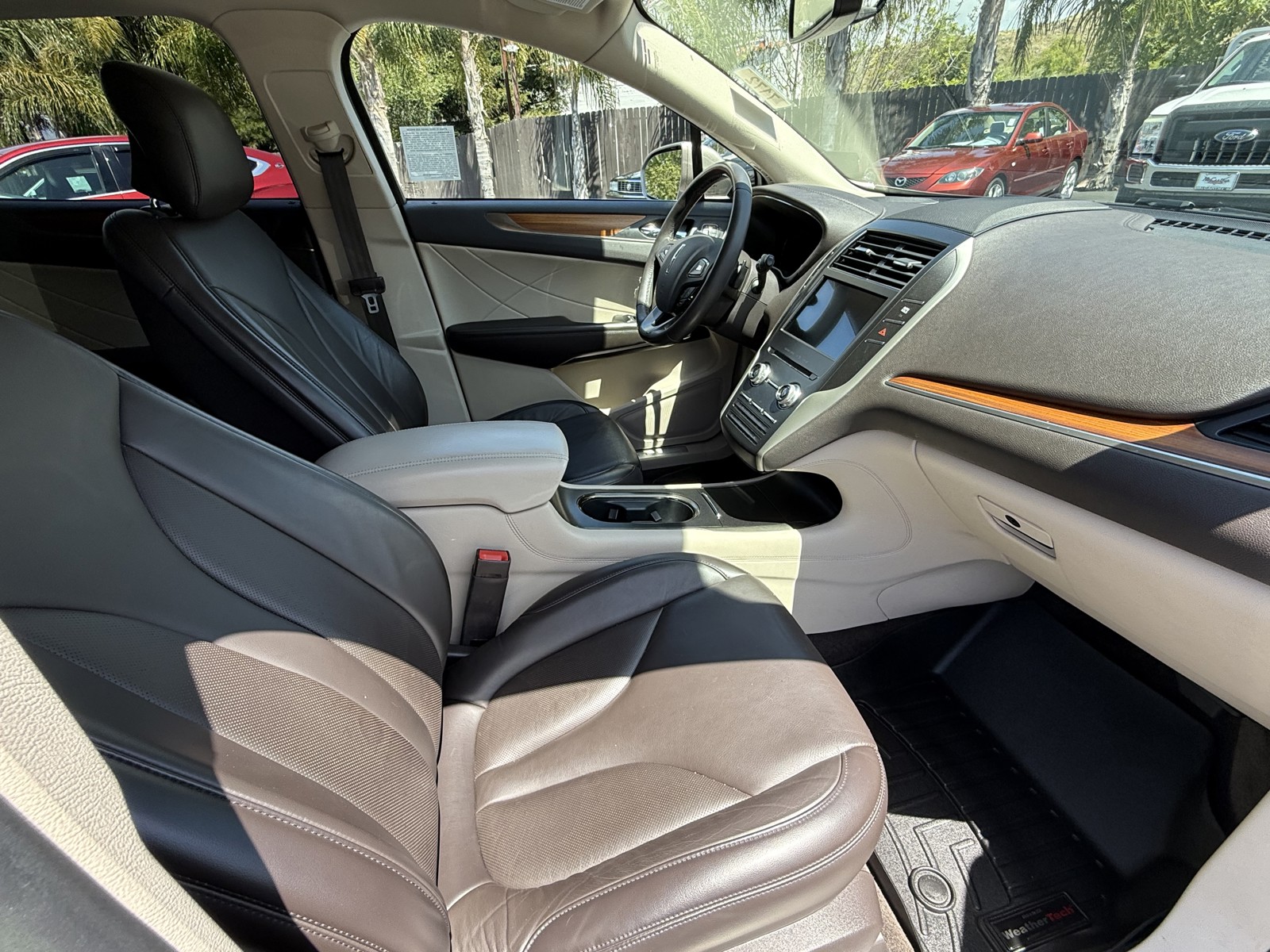 みらいCO　ゴールデンオーク　助手席側 Sold 2019 Lincoln MKC Select in San Luis Obispo