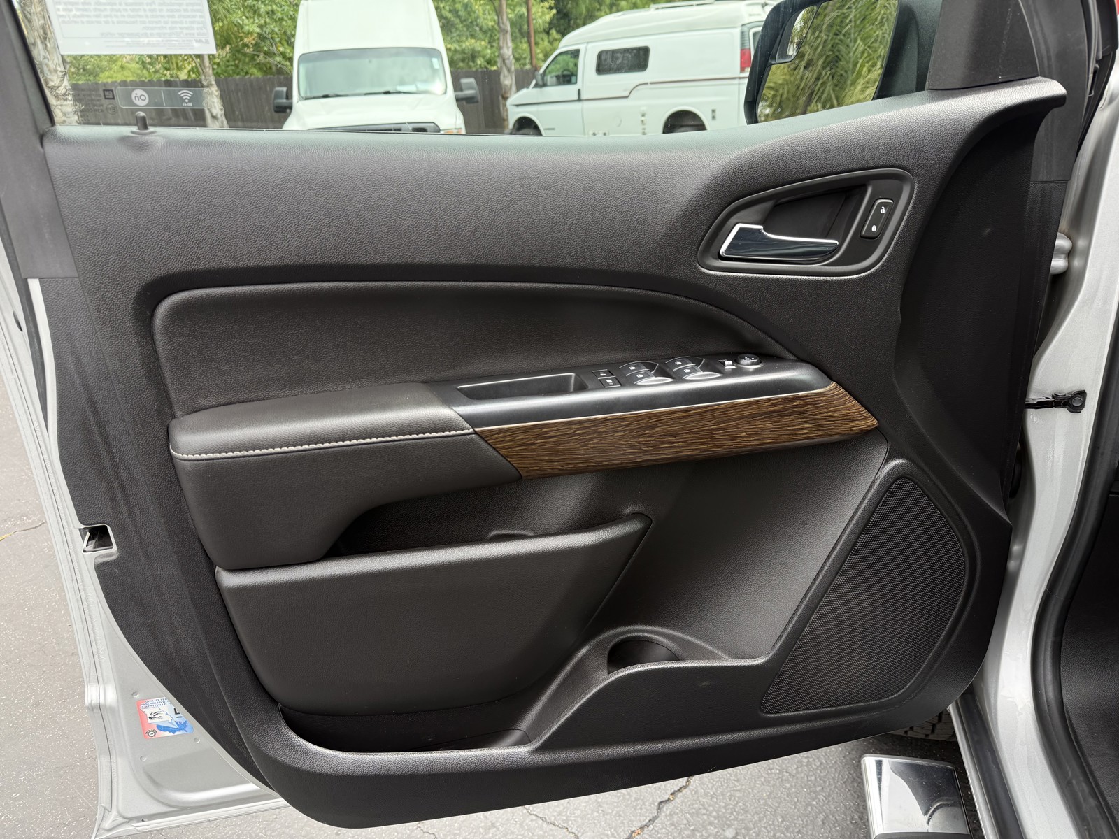 2018 GMC Canyon Denali - Photo 11