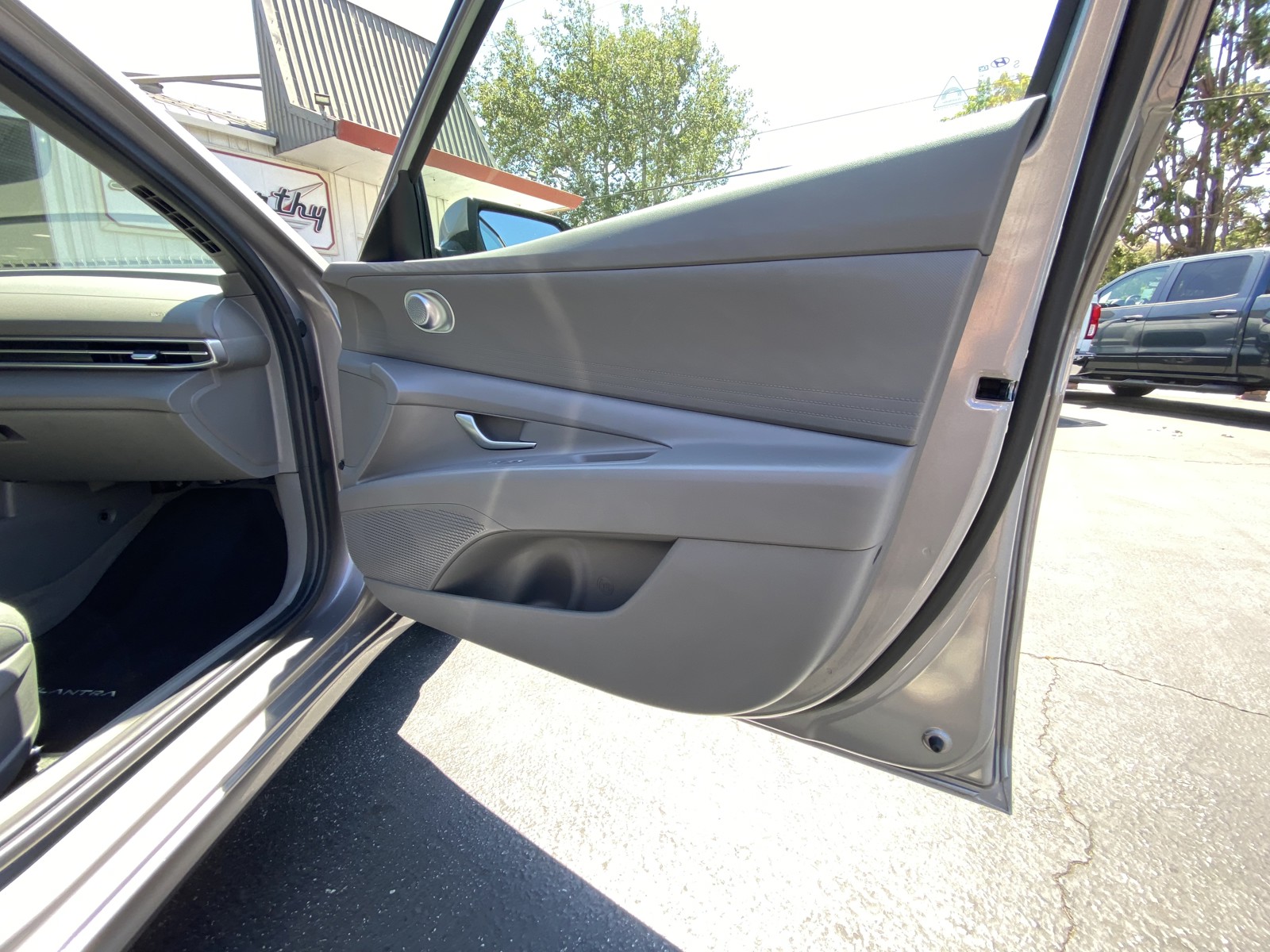 2024 Hyundai Elantra SEL - Photo 14
