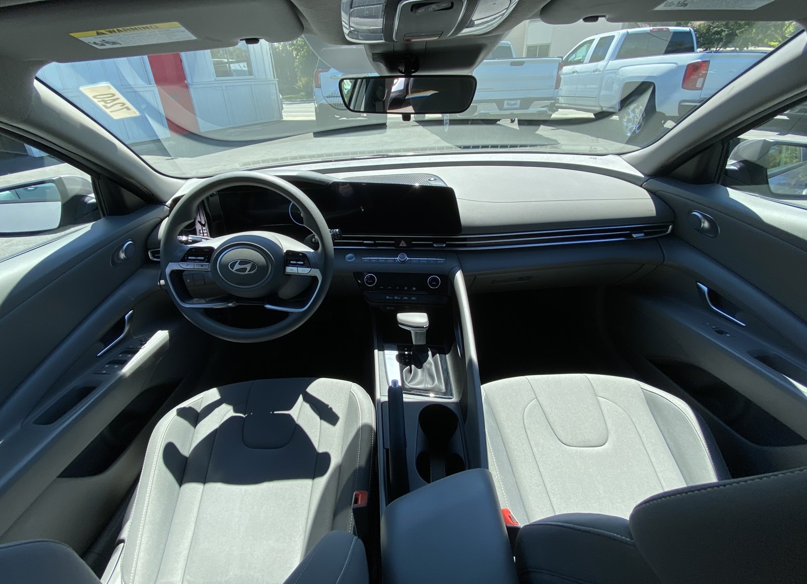 2024 Hyundai Elantra SEL - Photo 9