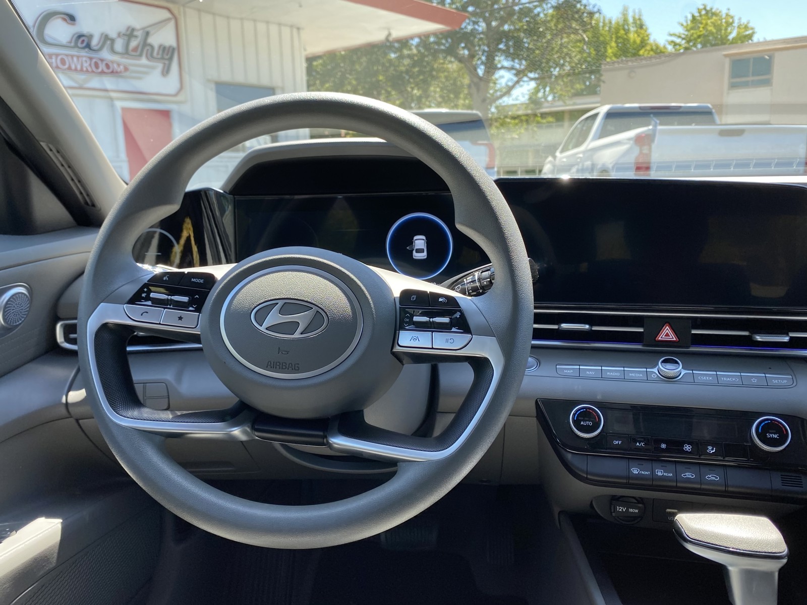 2024 Hyundai Elantra SEL - Photo 10