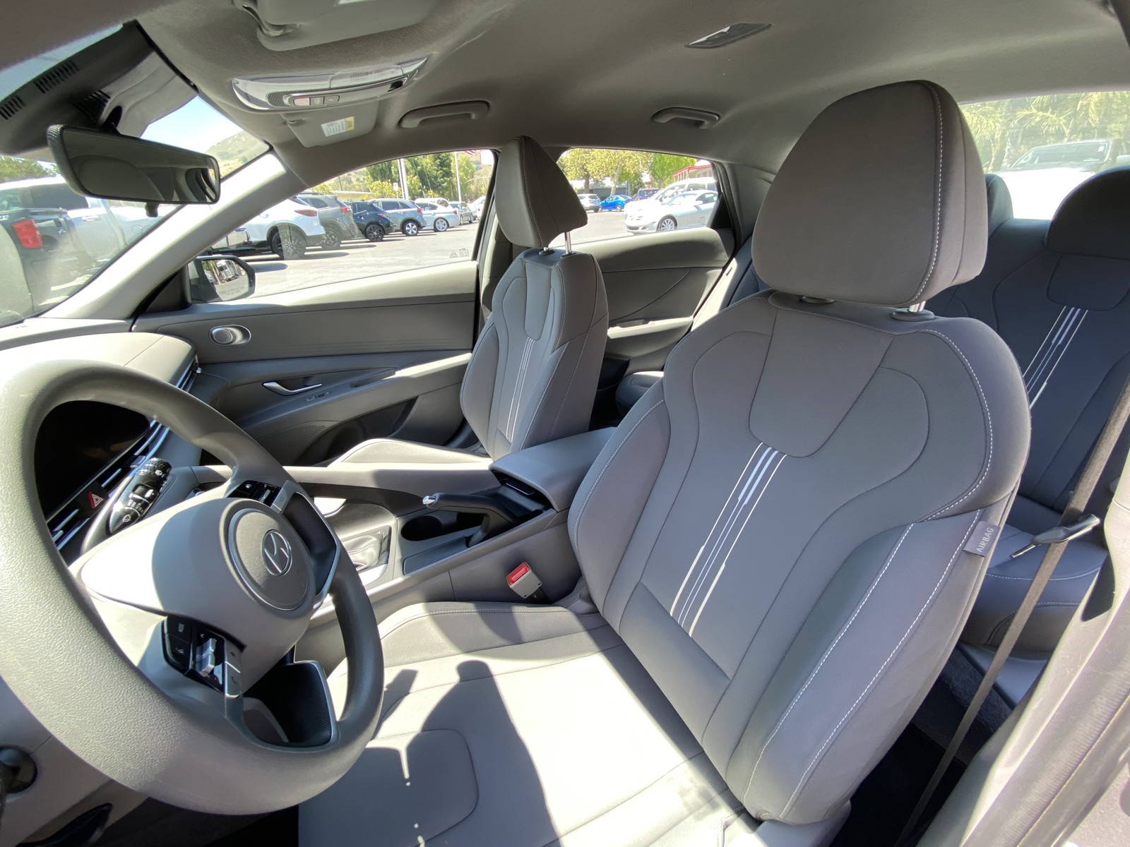 2024 Hyundai Elantra SEL - Photo 11