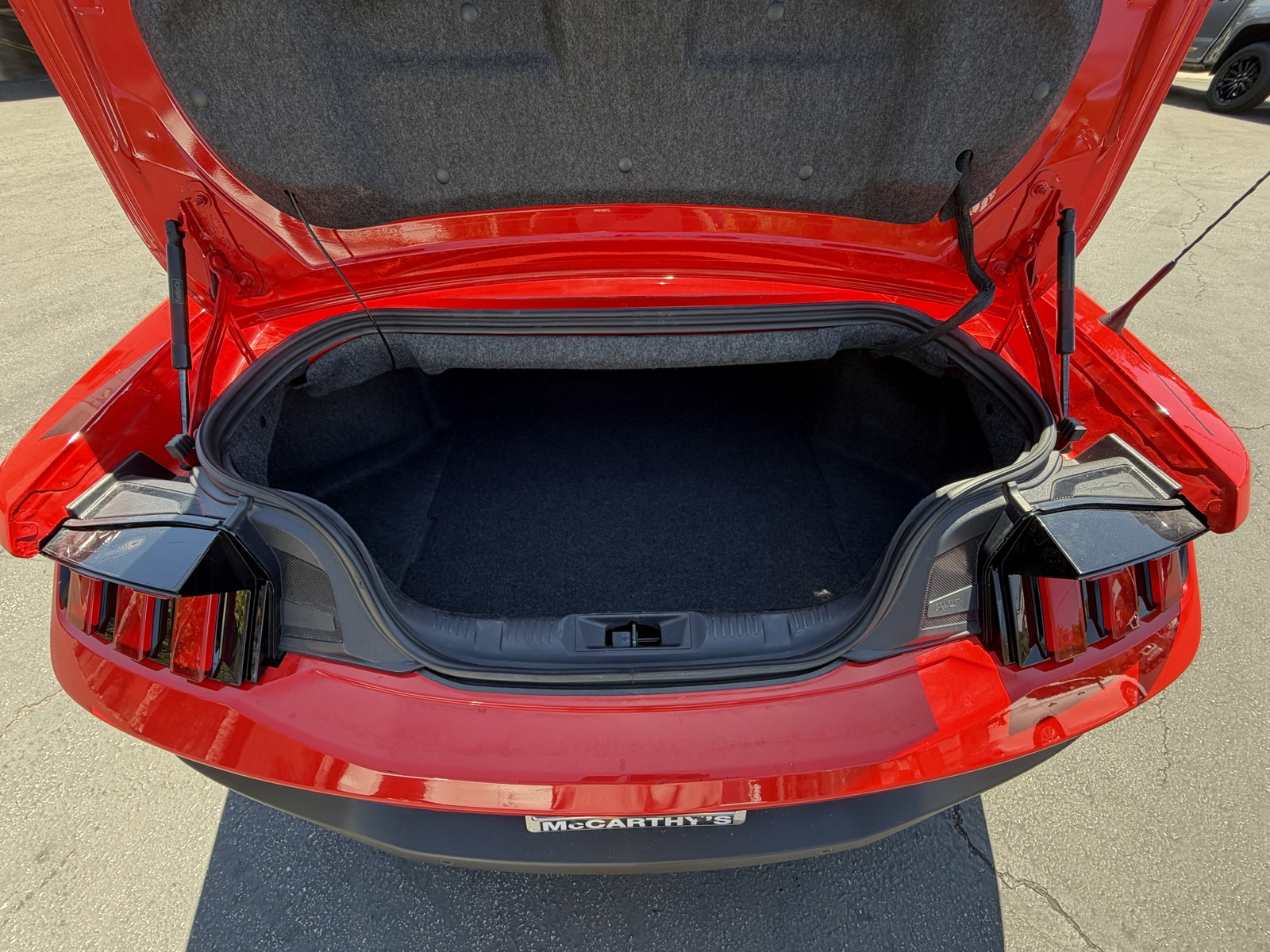 2024 Ford Mustang EcoBoost Premium - Photo 17