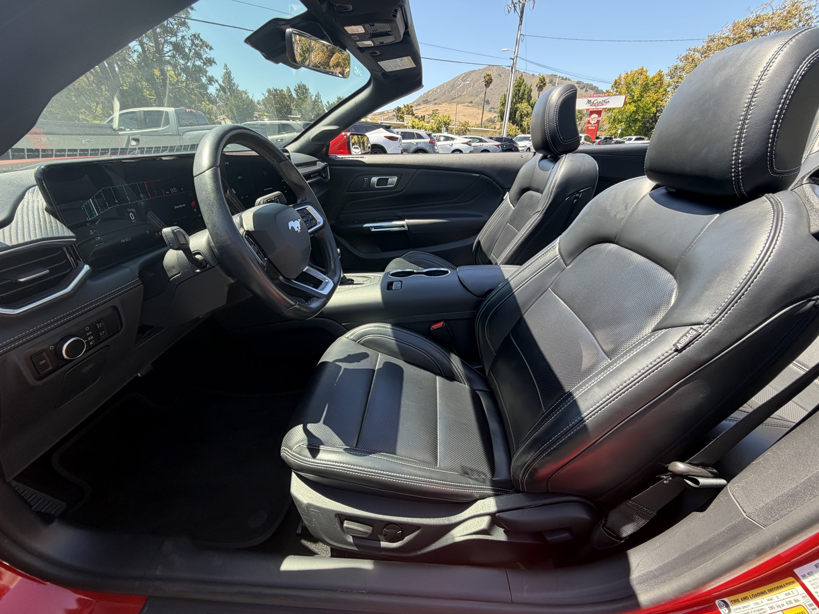 2024 Ford Mustang EcoBoost Premium - Photo 9