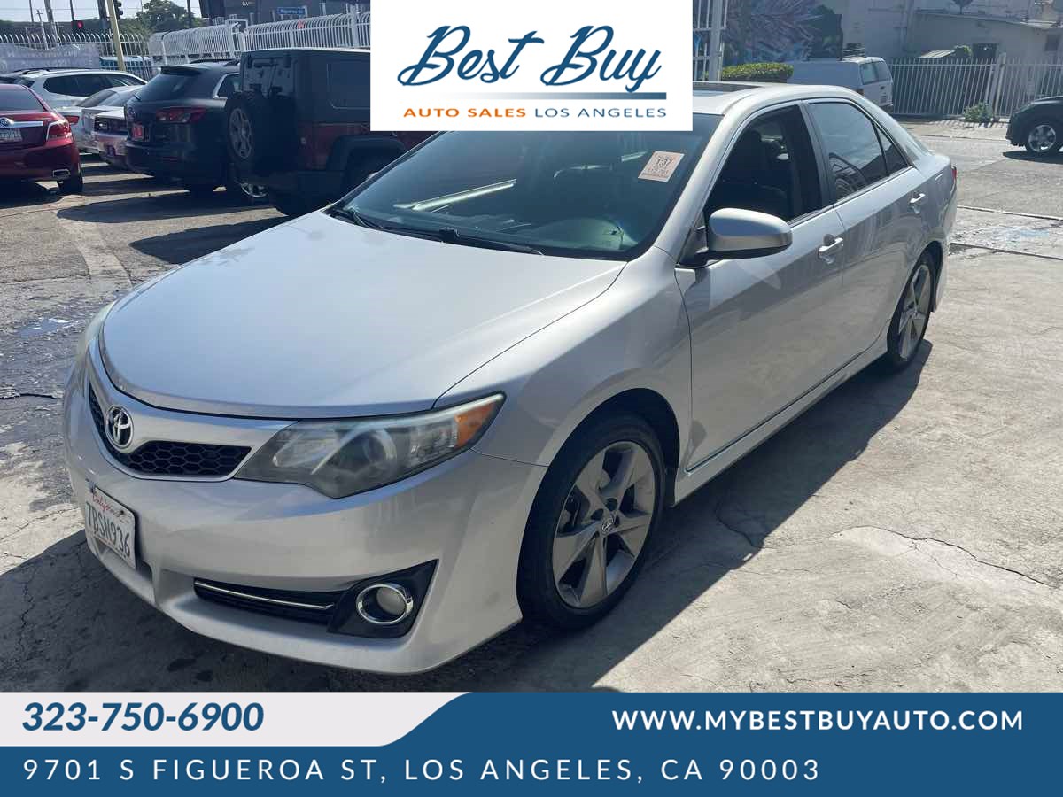 2014 Toyota Camry SE