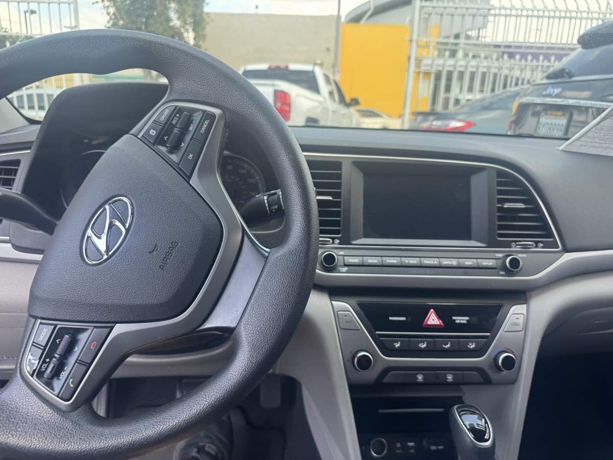 2018 Hyundai Elantra SEL - Photo 41
