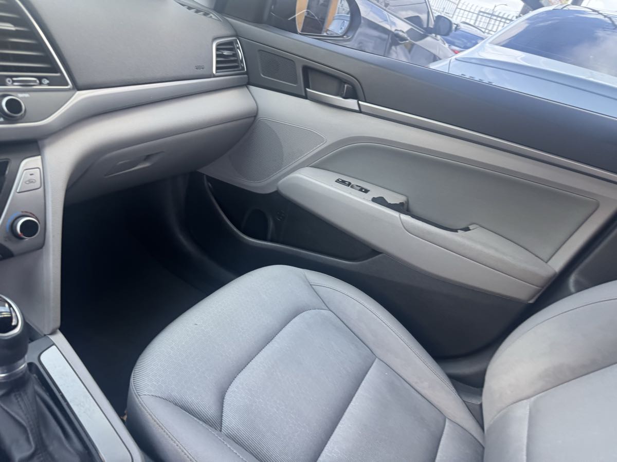 2018 Hyundai Elantra SEL - Photo 52