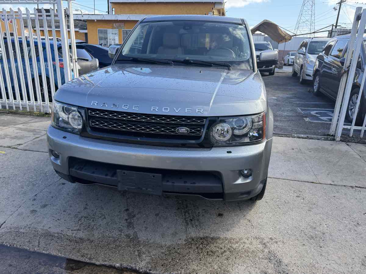 2013 Land Rover Range Rover Sport HSE - Photo 4