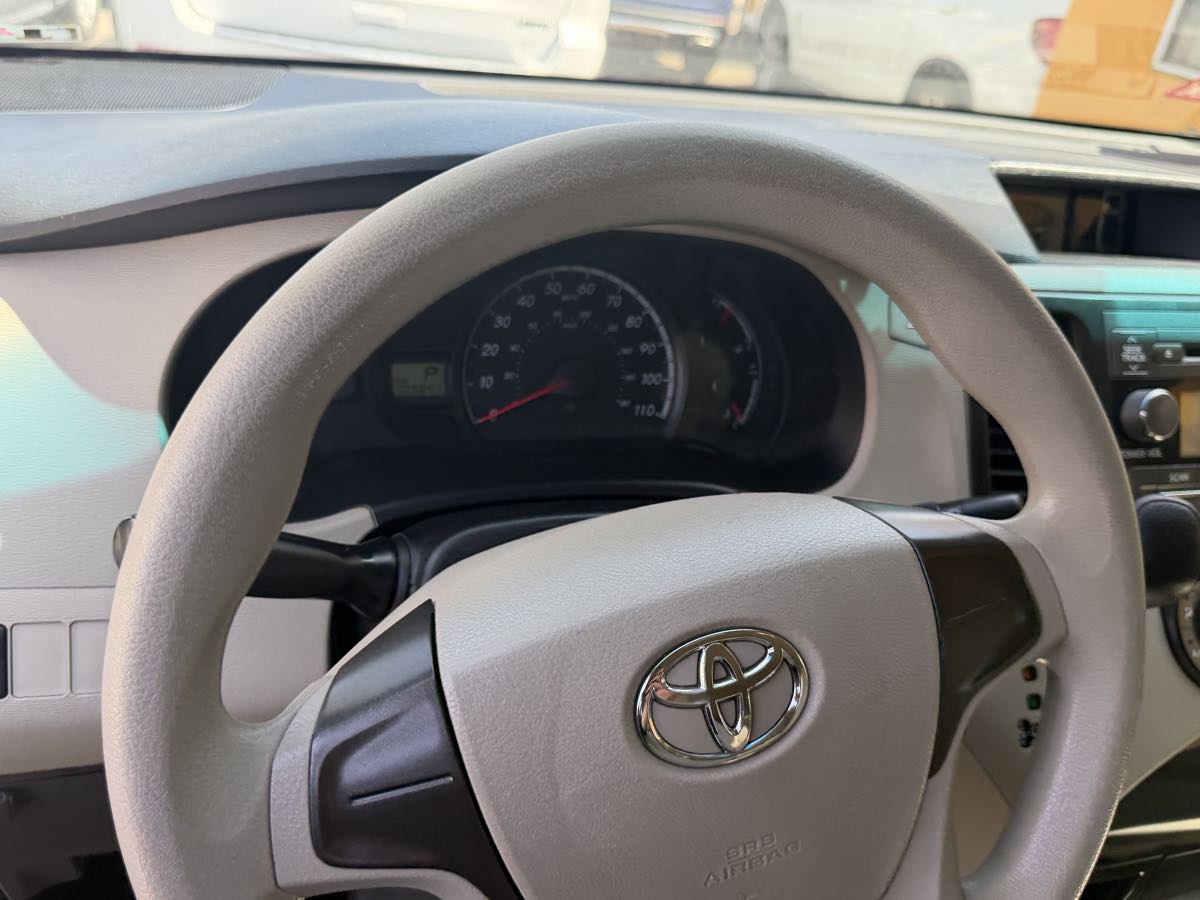 2013 Toyota Sienna L - Photo 69