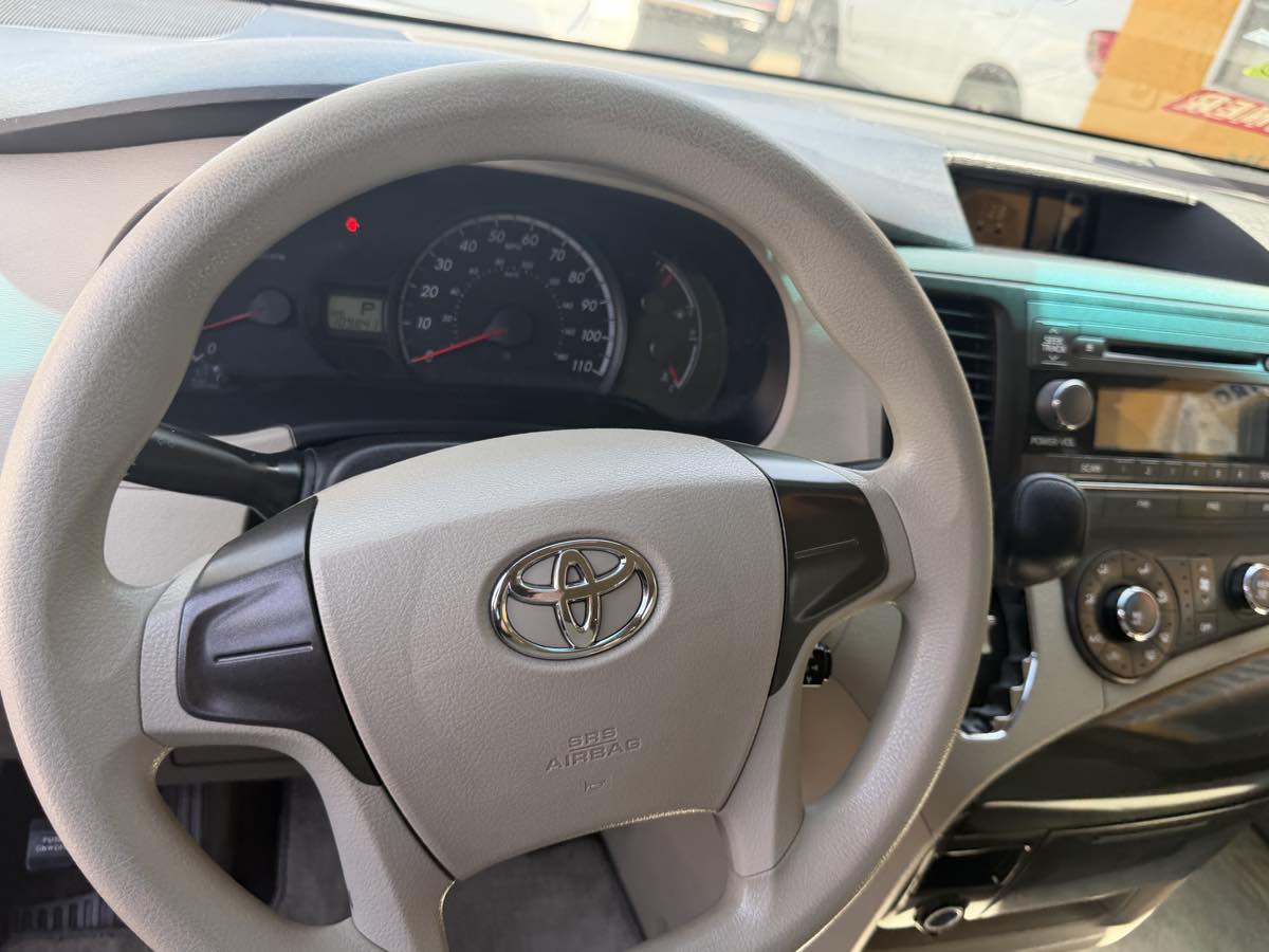 2013 Toyota Sienna L - Photo 70
