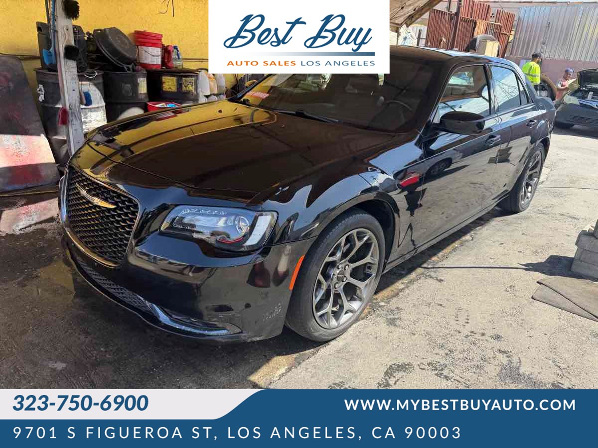 2017 Chrysler 300 S's photo