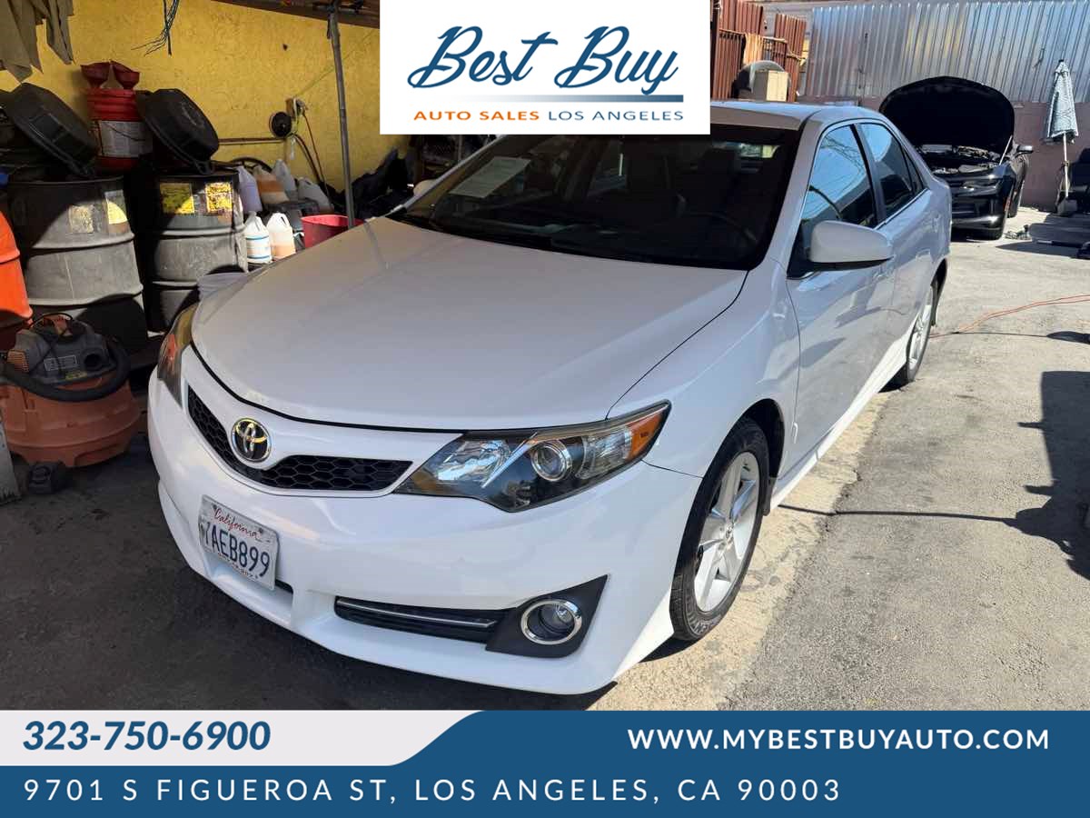 2013 Toyota Camry 2.5 Auto SE's photo