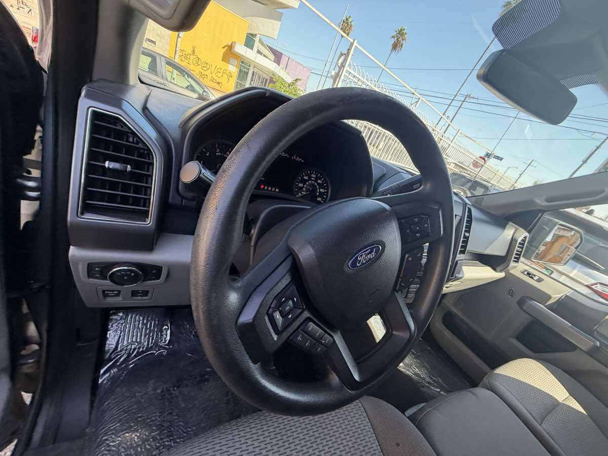 Ford F-150 photo 42