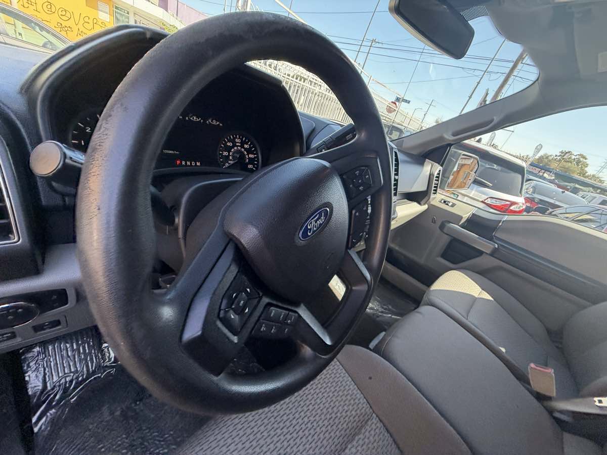 Ford F-150 photo 43
