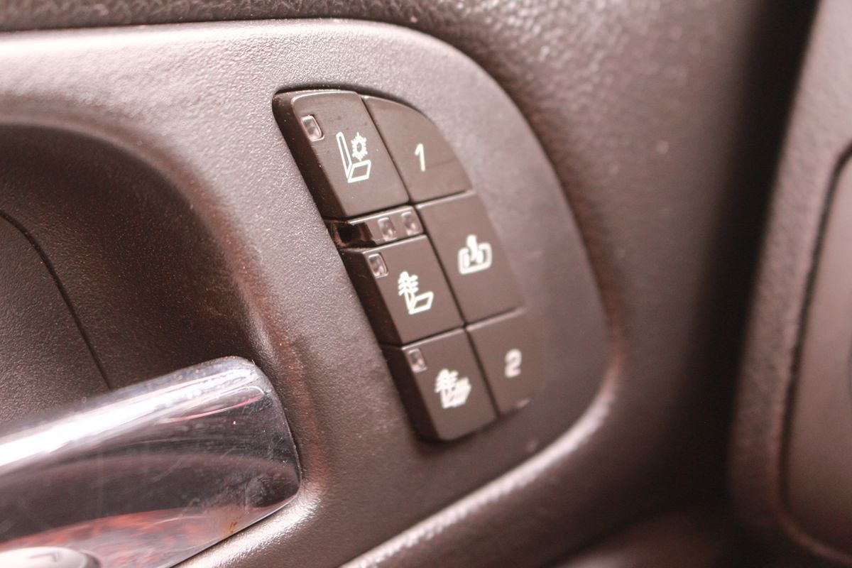 2011 GMC Yukon XL Denali - Photo 26