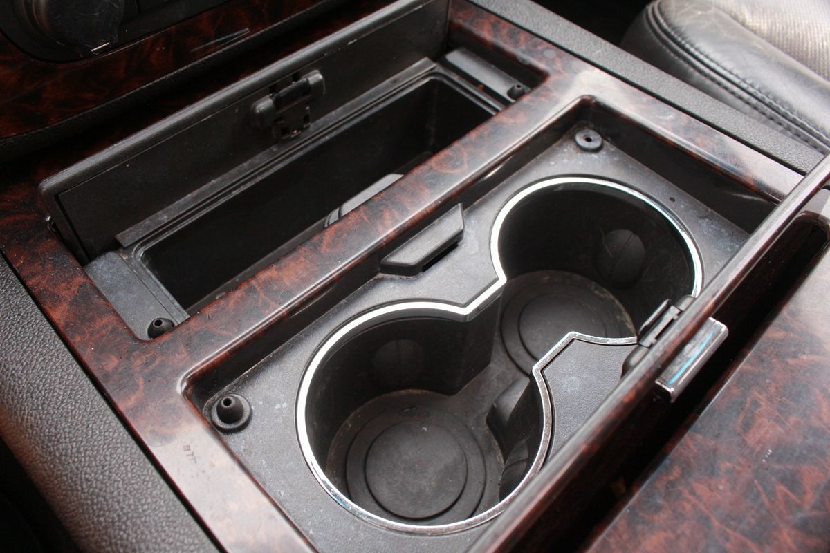 2011 GMC Yukon XL Denali - Photo 32