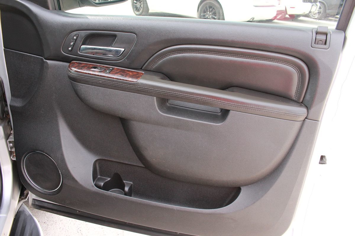 2011 GMC Yukon XL Denali - Photo 48