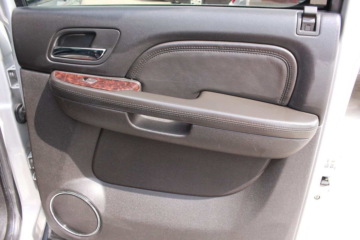 2011 GMC Yukon XL Denali - Photo 56