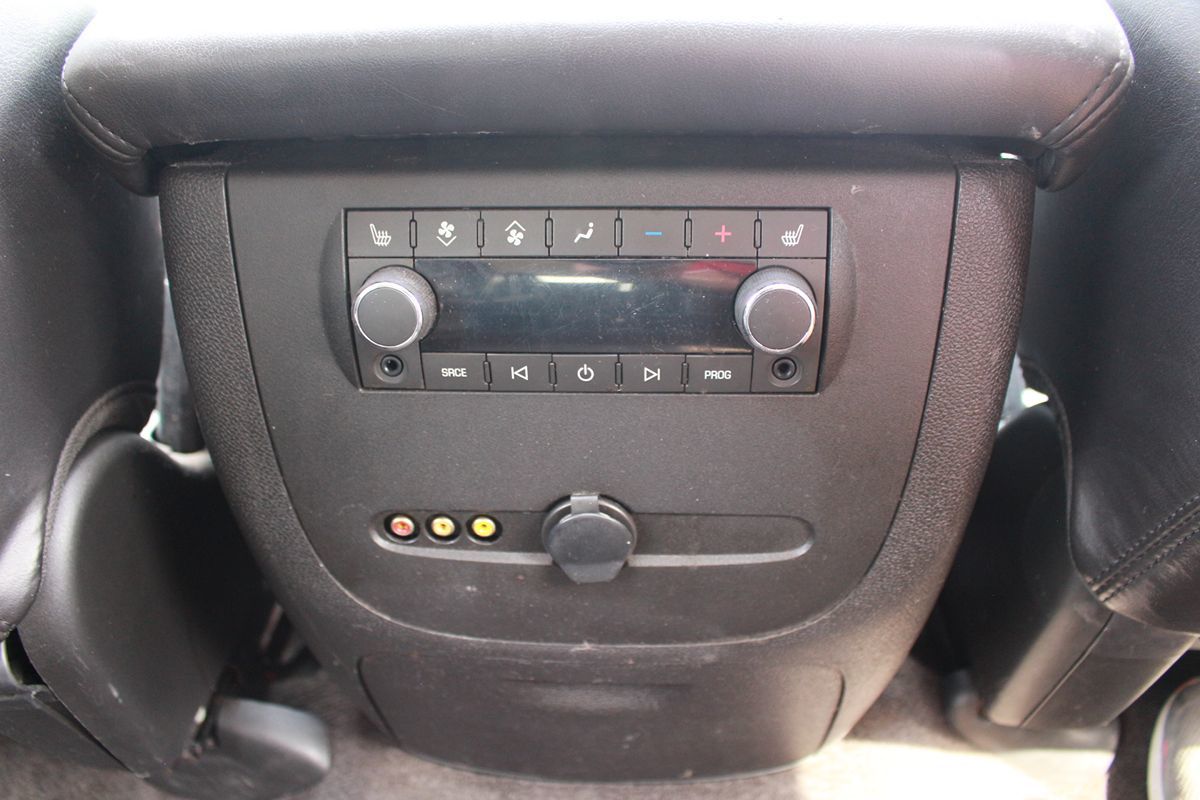 2011 GMC Yukon XL Denali - Photo 58