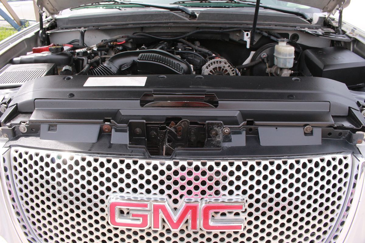 2011 GMC Yukon XL Denali - Photo 76