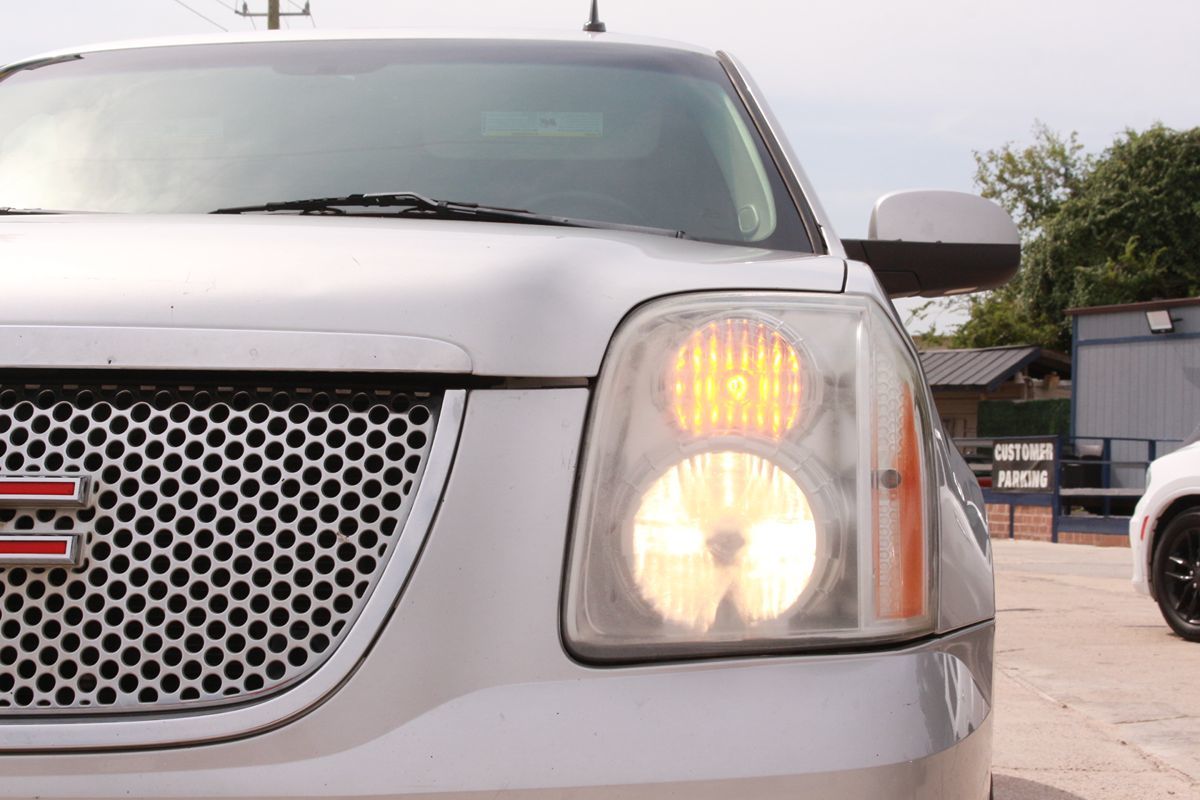 2011 GMC Yukon XL Denali - Photo 80