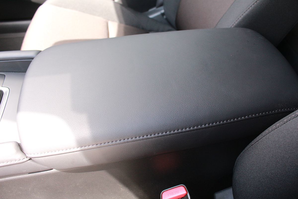 2025 Mazda Mazda3 S - Photo 29