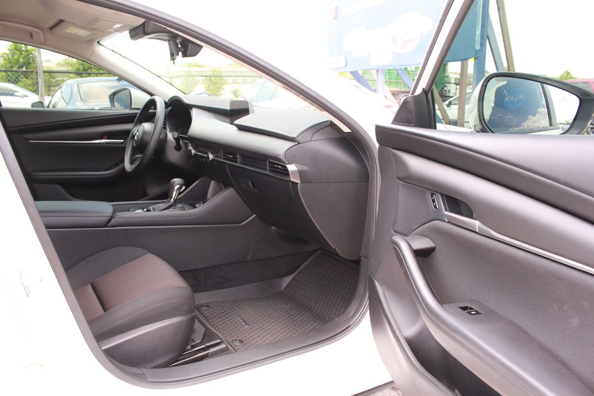2025 Mazda Mazda3 S - Photo 48