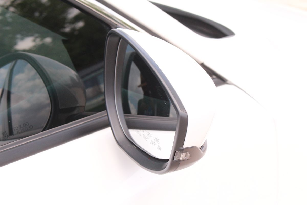 2025 Mazda Mazda3 S - Photo 47