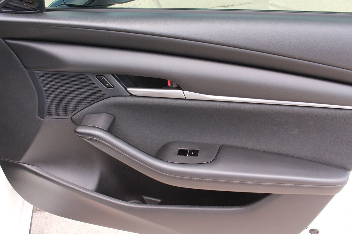 2025 Mazda Mazda3 S - Photo 49