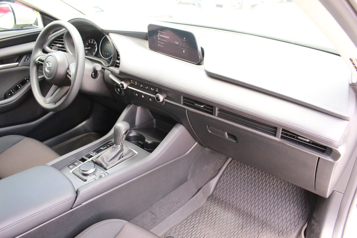 2025 Mazda Mazda3 S - Photo 50