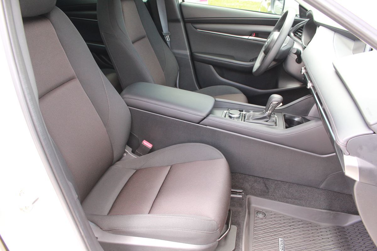 2025 Mazda Mazda3 S - Photo 51