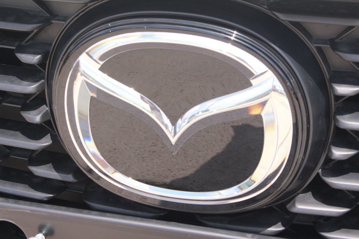 2025 Mazda Mazda3 S - Photo 60